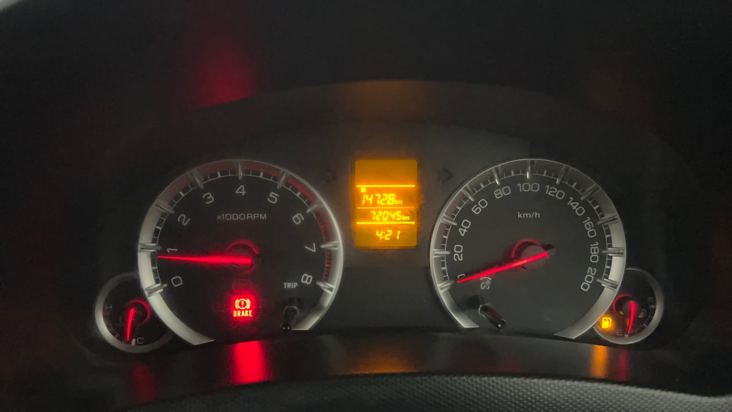 Used 2015 Maruti Suzuki Swift VXi Petrol Manual interior CLUSTERMETER VIEW