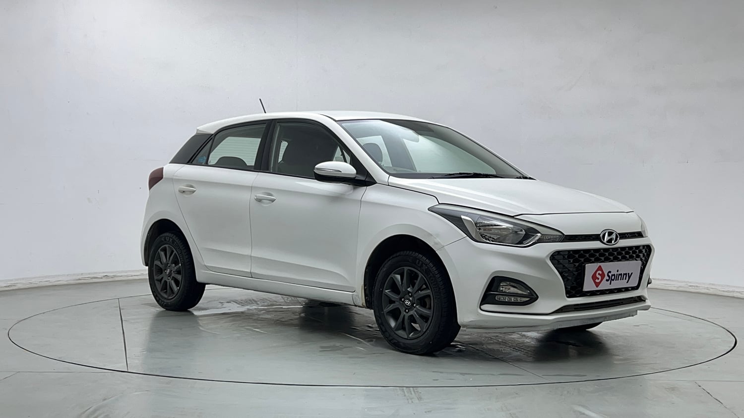 Used 2019 Hyundai Elite i20 Asta 1.2 Petrol Manual exterior RIGHT FRONT CORNER VIEW