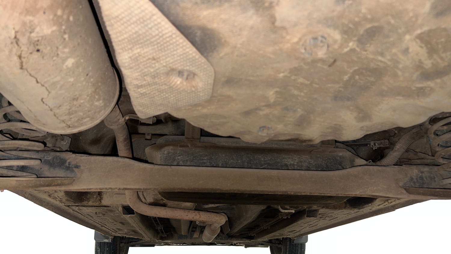 Used 2022 Renault Kiger RXT (O) Turbo CVT Dual Tone Petrol Automatic extra REAR UNDERBODY VIEW (TAKEN FROM REAR)