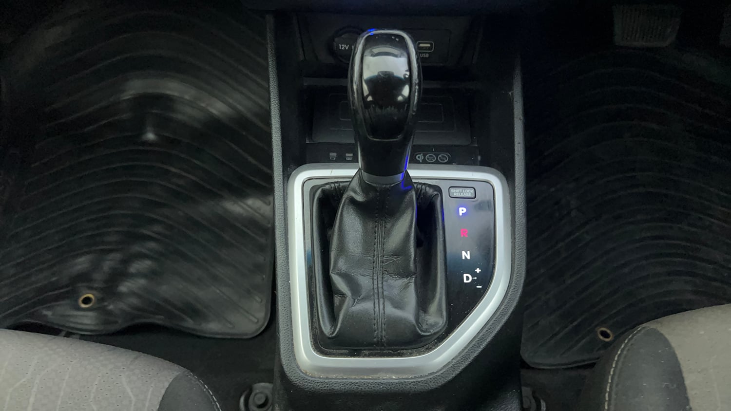 Used 2019 Hyundai Creta SX 1.6 AT CRDi Diesel Automatic interior GEAR  KNOB VIEW