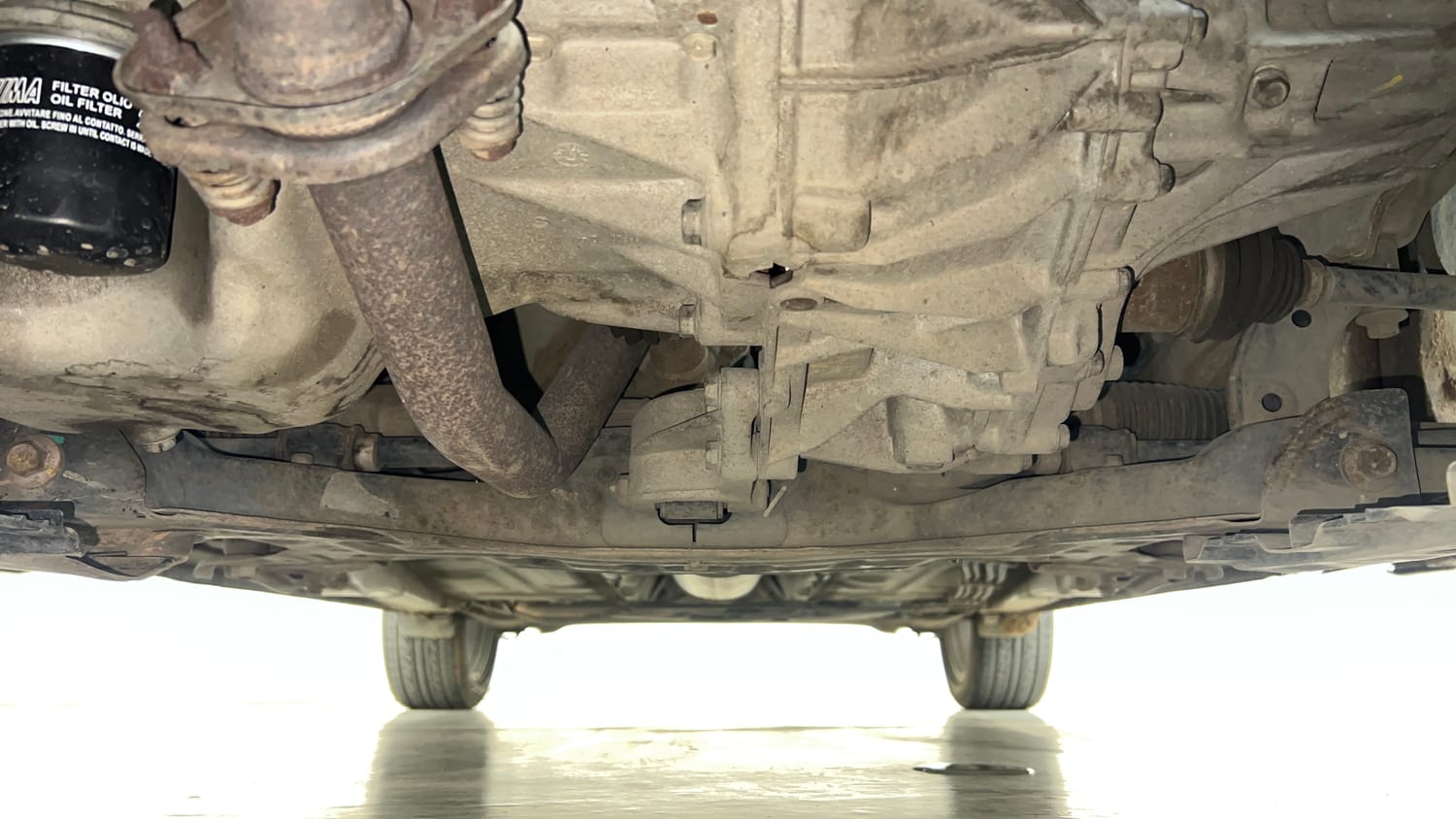 Used 2019 Maruti Suzuki Dzire ZXi Plus AMT Petrol Automatic extra FRONT LEFT UNDERBODY VIEW