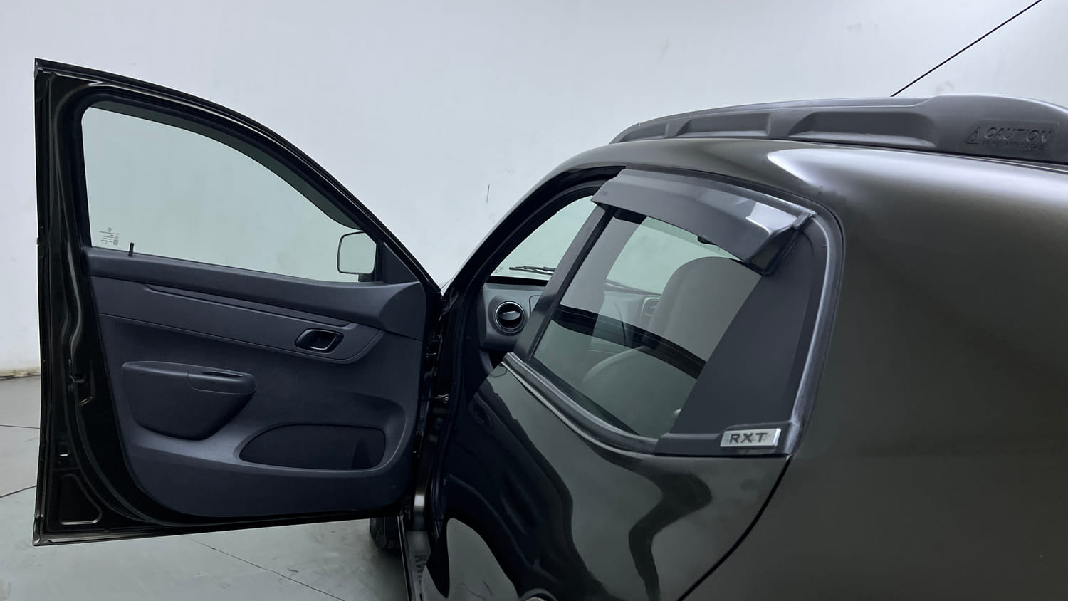 Used 2016 Renault Kwid RXT Petrol Manual interior LEFT FRONT DOOR OPEN VIEW