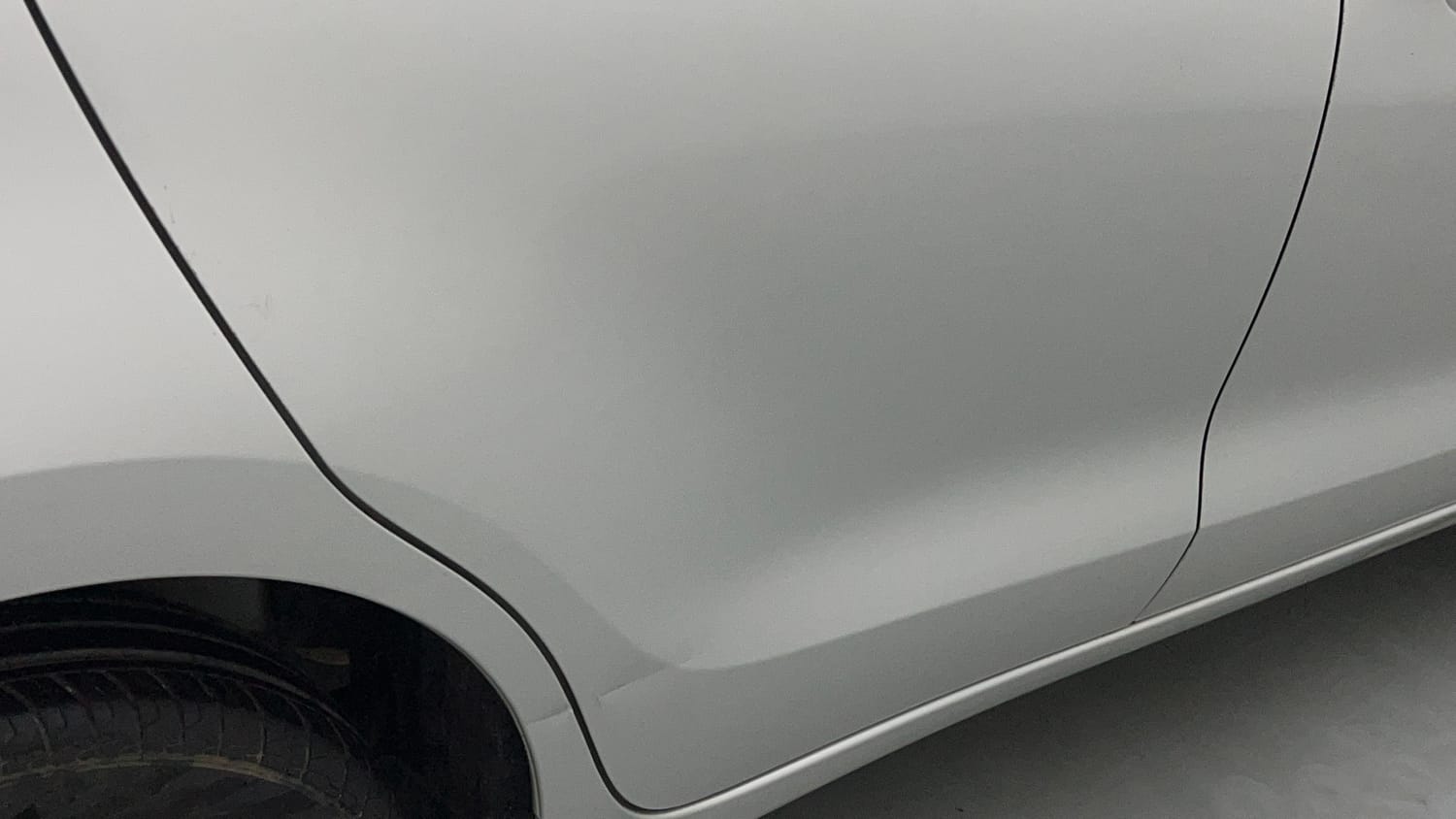 Used 2023 Maruti Suzuki Swift VXi Petrol Manual dents MINOR DENT