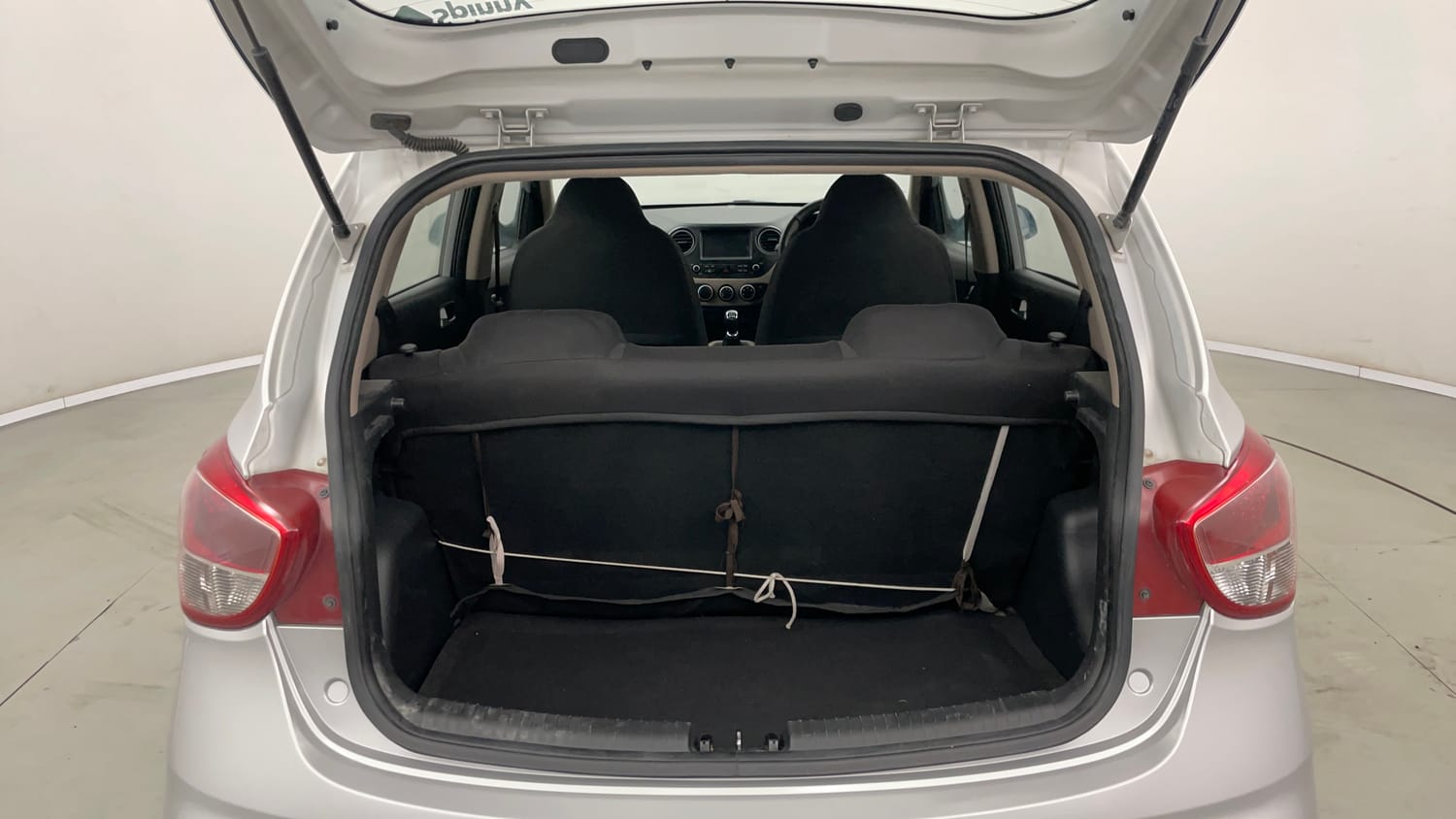 Used 2018 Hyundai Grand i10 Sportz 1.2 Kappa VTVT Petrol Manual interior DICKY INSIDE VIEW