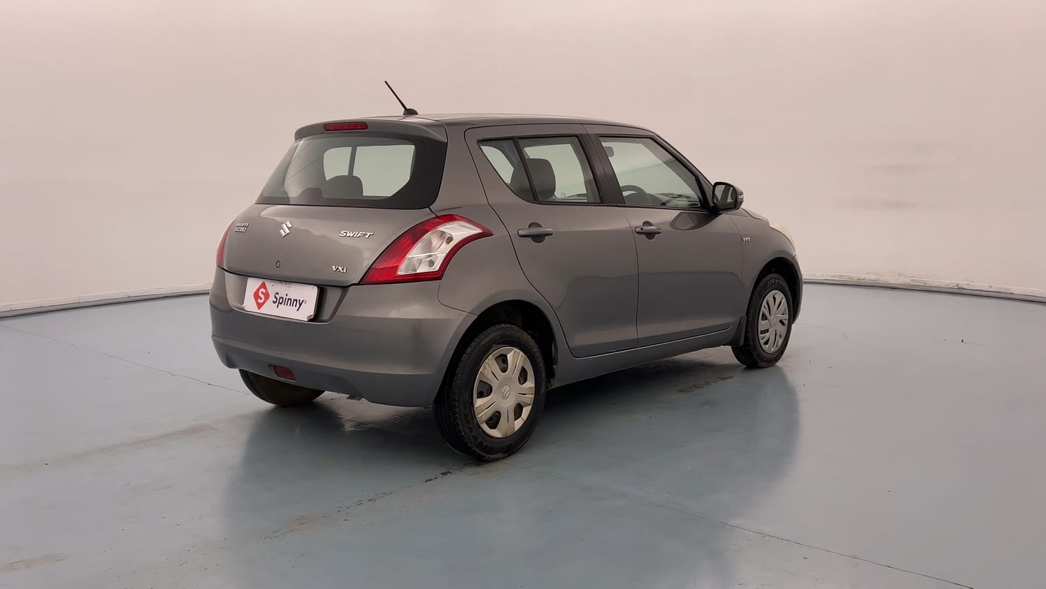 Used 2015 Maruti Suzuki Swift VXi Petrol Manual exterior RIGHT REAR CORNER VIEW