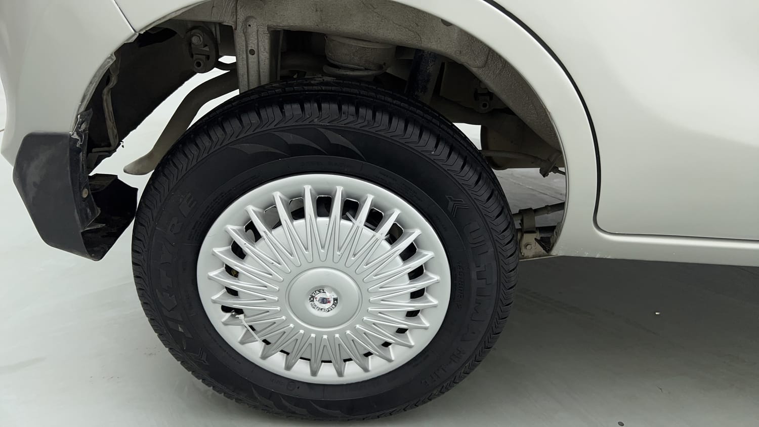 Used 2019 Maruti Suzuki Alto 800 LXi Petrol Manual tyres RIGHT REAR TYRE RIM VIEW