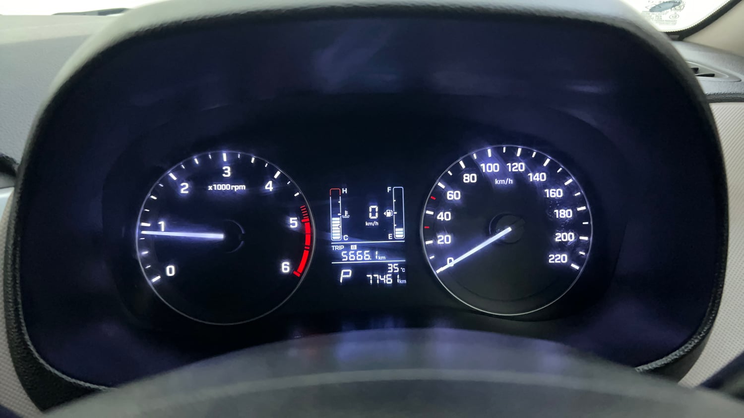 Used 2019 Hyundai Creta SX 1.6 AT CRDi Diesel Automatic interior CLUSTERMETER VIEW