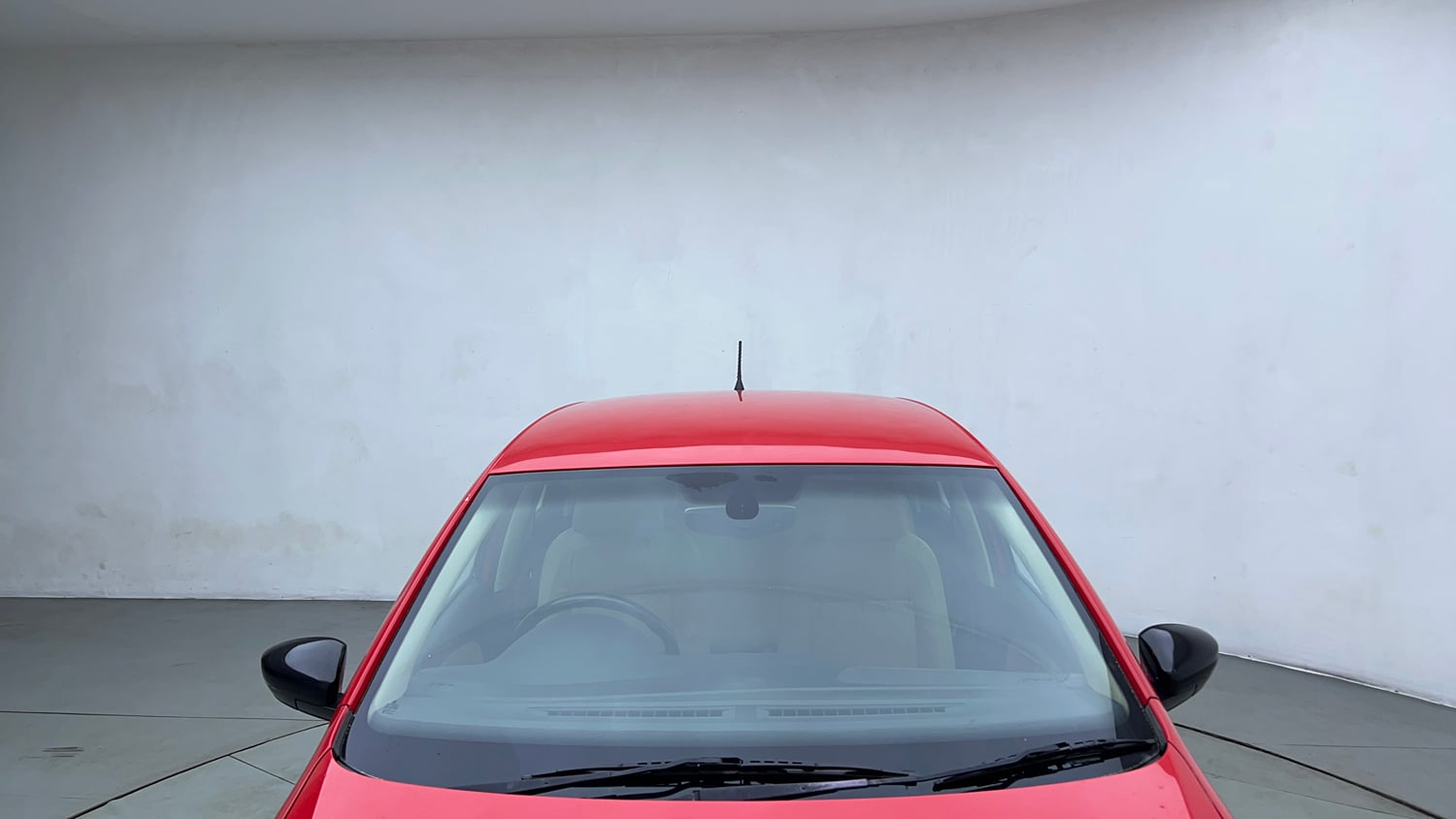 Used 2016 Volkswagen Polo Highline1.2L (P) Petrol Manual exterior FRONT WINDSHIELD VIEW