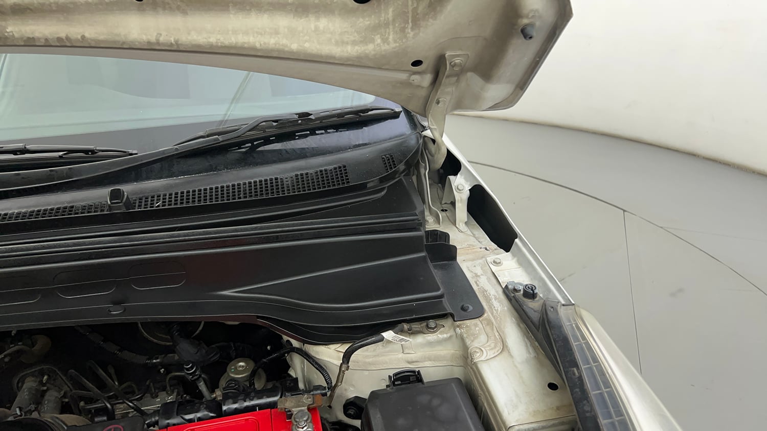 Used 2019 Hyundai Creta SX 1.6 AT CRDi Diesel Automatic engine ENGINE LEFT SIDE HINGE & APRON VIEW
