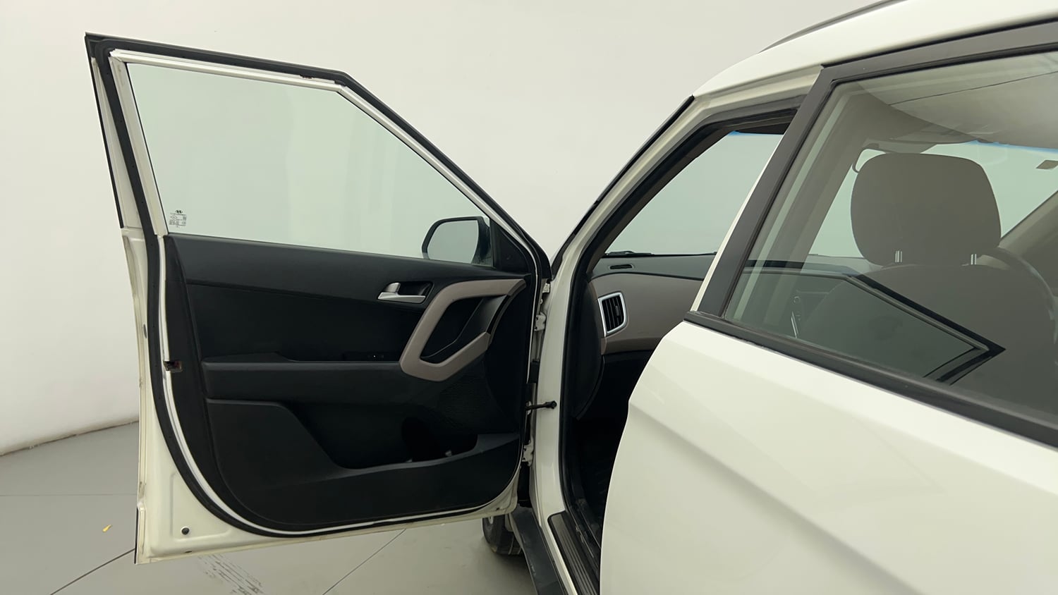 Used 2019 Hyundai Creta SX 1.6 AT CRDi Diesel Automatic interior LEFT FRONT DOOR OPEN VIEW