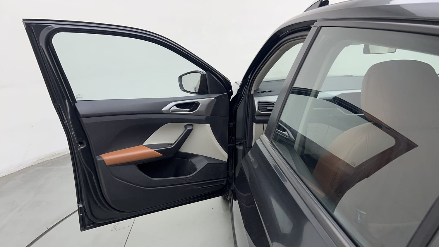 2021 Volkswagen Taigun Highline 1.0 TSI AT-21