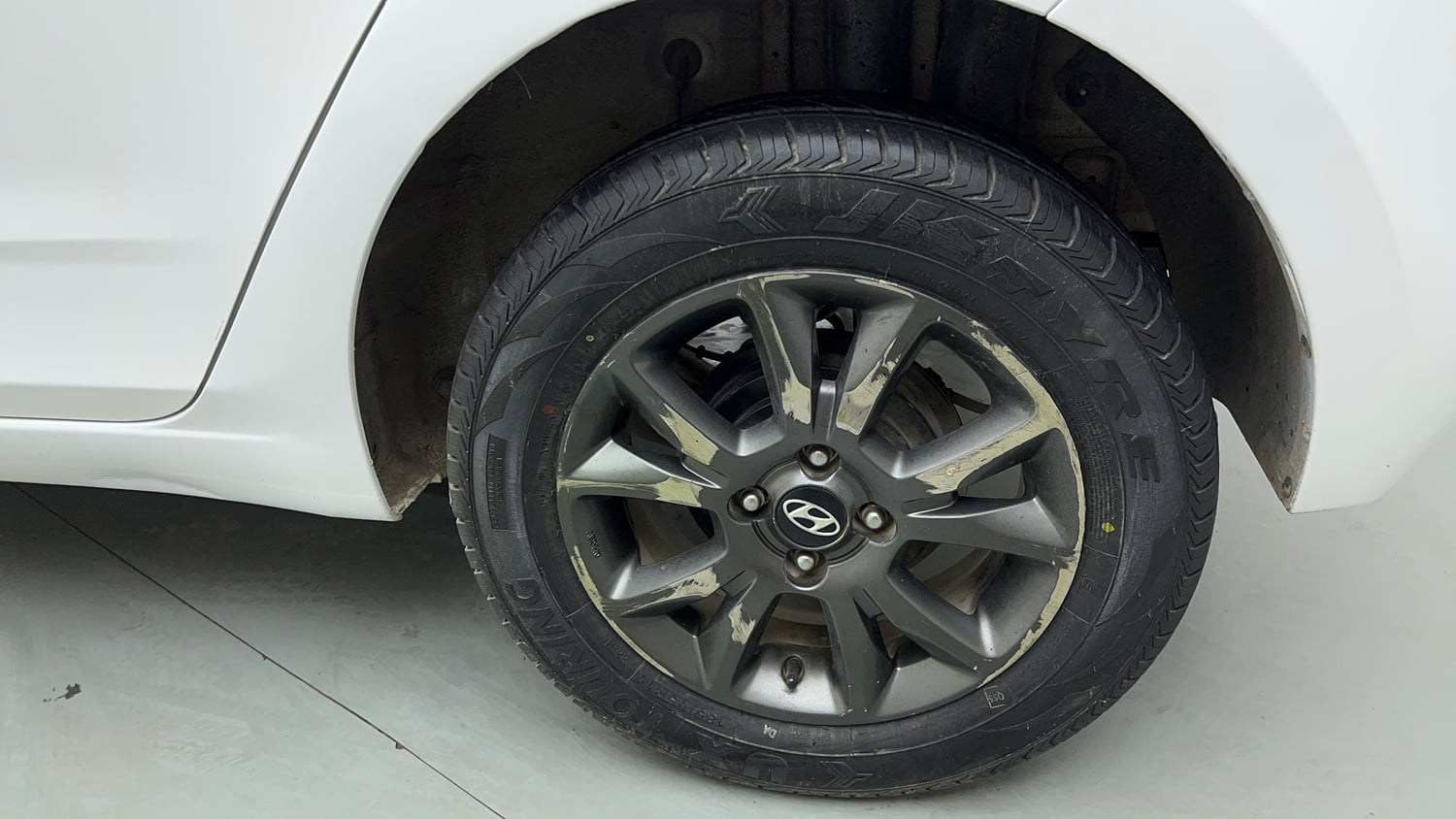 Used 2019 Hyundai Elite i20 Asta 1.2 Petrol Manual tyres LEFT REAR TYRE RIM VIEW
