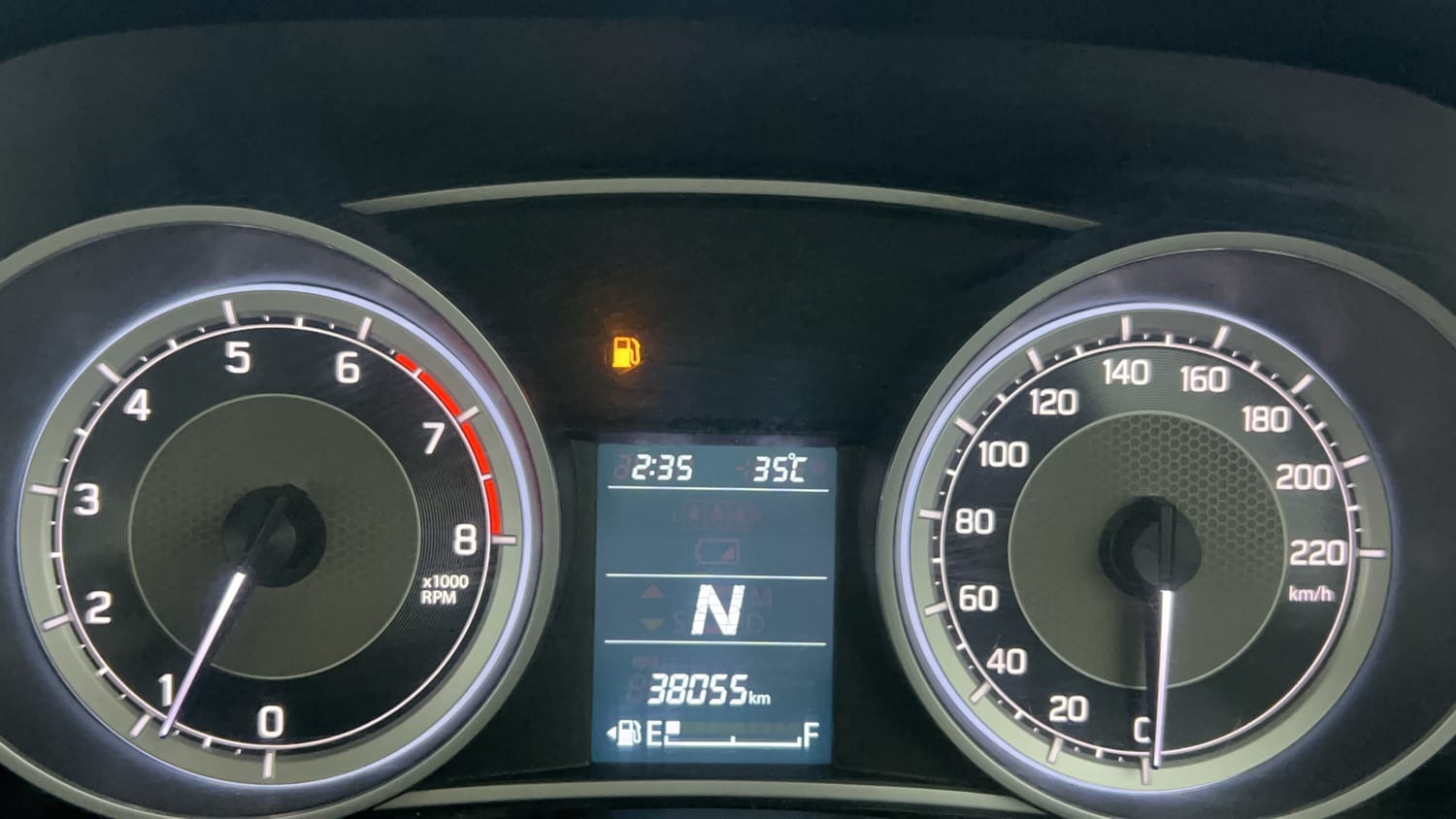 Used 2019 Maruti Suzuki Dzire ZXi Plus AMT Petrol Automatic interior CLUSTERMETER VIEW