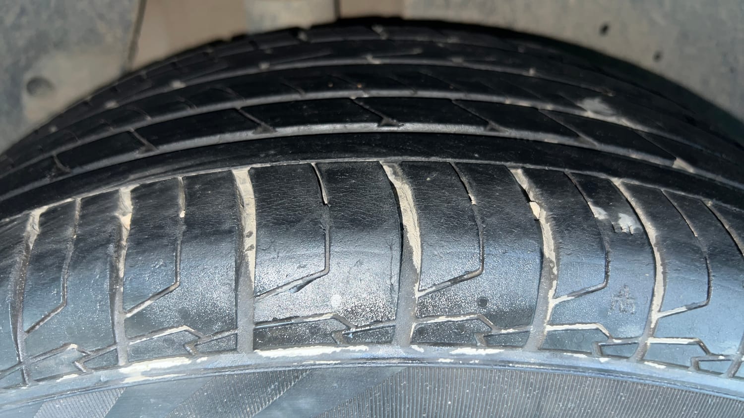 Used 2017 Hyundai Creta 1.6 SX Plus AT Petrol Petrol Automatic tyres RIGHT REAR TYRE TREAD VIEW