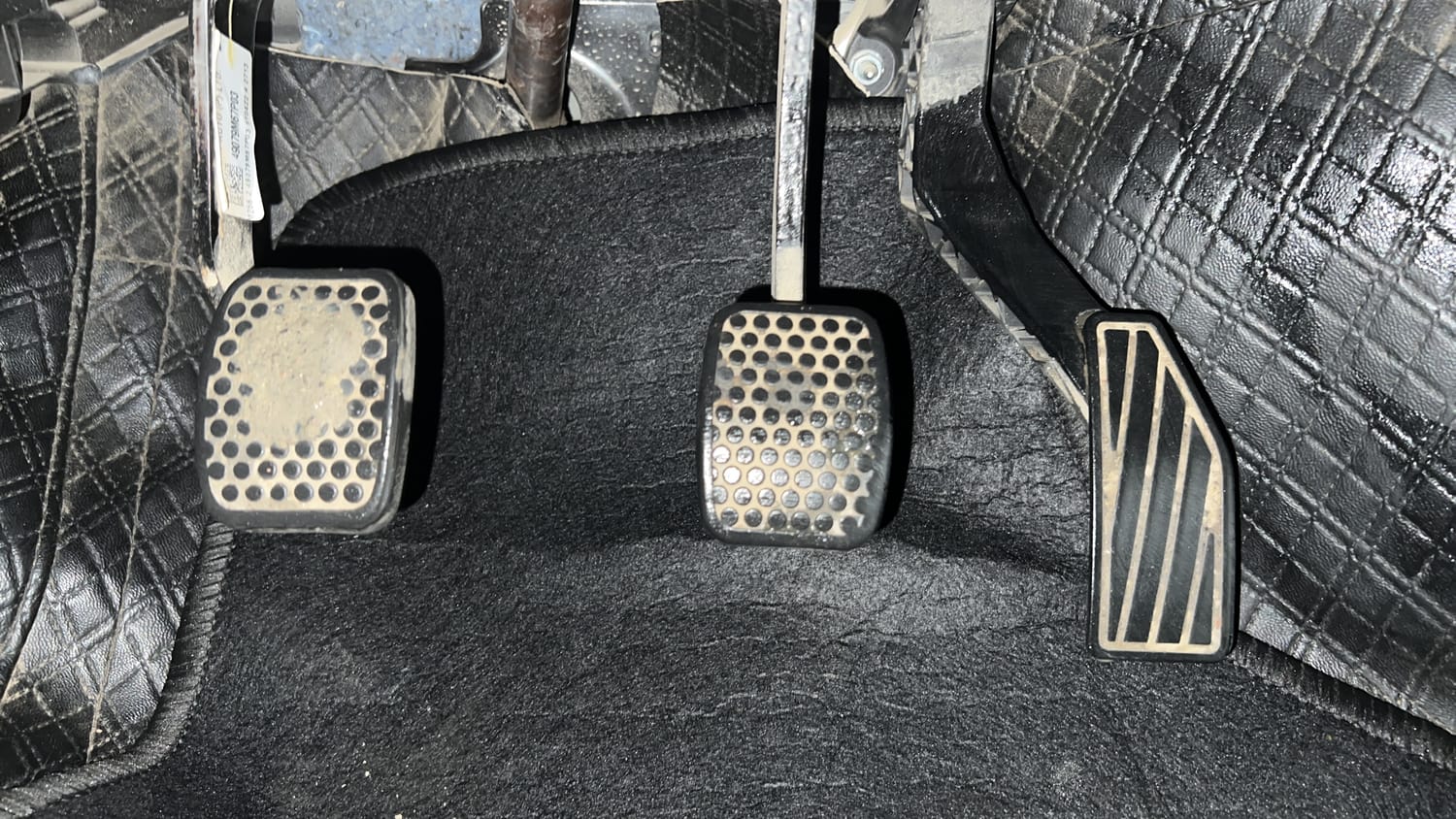 Used 2022 Maruti Suzuki Alto 800 LXi (O) Petrol Manual interior PEDALS VIEW