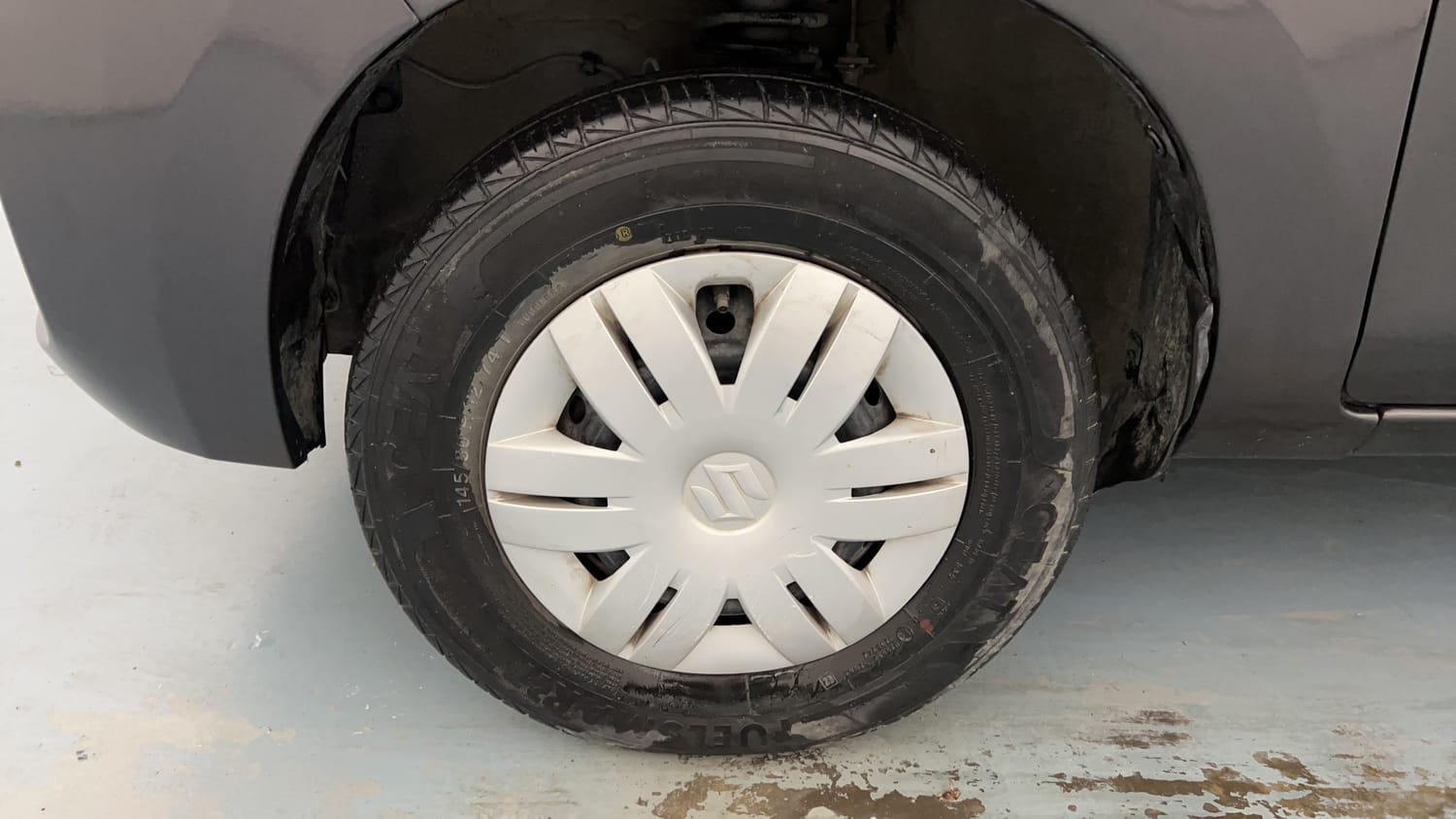 Used 2022 Maruti Suzuki Alto 800 LXi (O) Petrol Manual tyres LEFT FRONT TYRE RIM VIEW