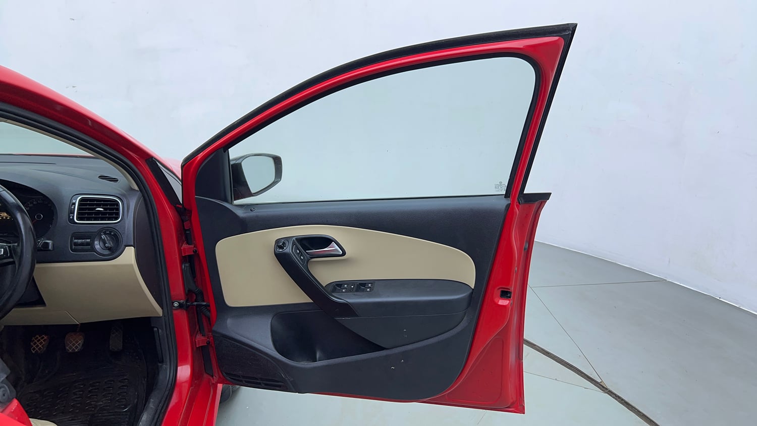 Used 2016 Volkswagen Polo Highline1.2L (P) Petrol Manual interior RIGHT FRONT DOOR OPEN VIEW