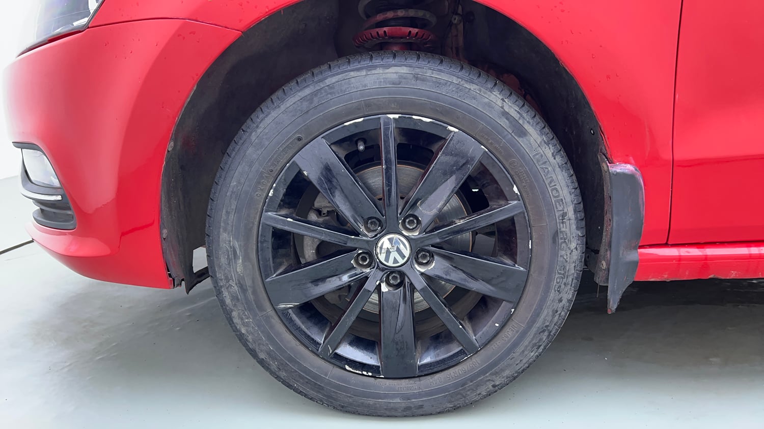 Used 2016 Volkswagen Polo Highline1.2L (P) Petrol Manual tyres LEFT FRONT TYRE RIM VIEW