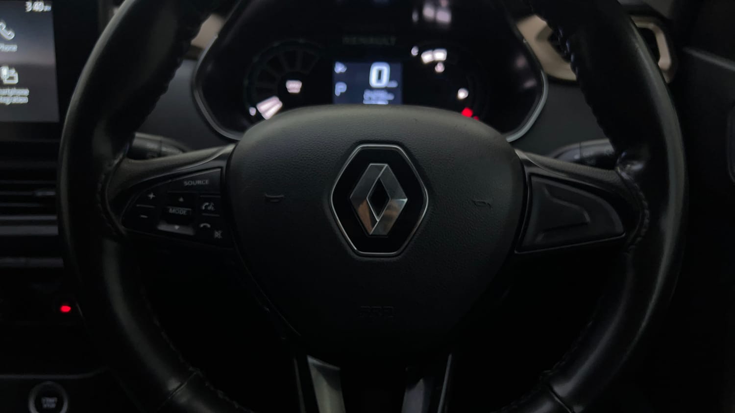 Used 2022 Renault Kiger RXT (O) Turbo CVT Dual Tone Petrol Automatic top_features Airbags