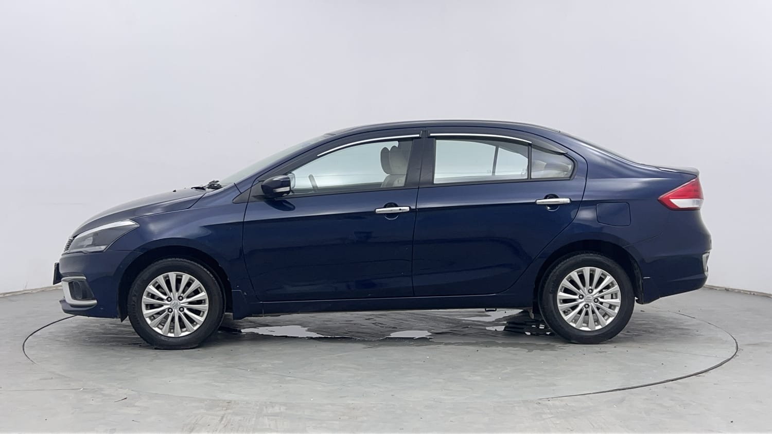 Used 2024 Maruti Suzuki Ciaz Zeta 1.5 AT Petrol Automatic exterior LEFT SIDE VIEW