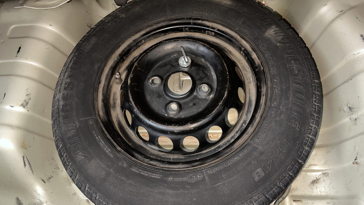 Used 2019 Maruti Suzuki Alto 800 LXi Petrol Manual tyres SPARE TYRE VIEW