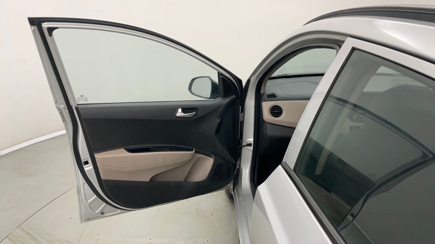 Used 2018 Hyundai Grand i10 Sportz 1.2 Kappa VTVT Petrol Manual interior LEFT FRONT DOOR OPEN VIEW