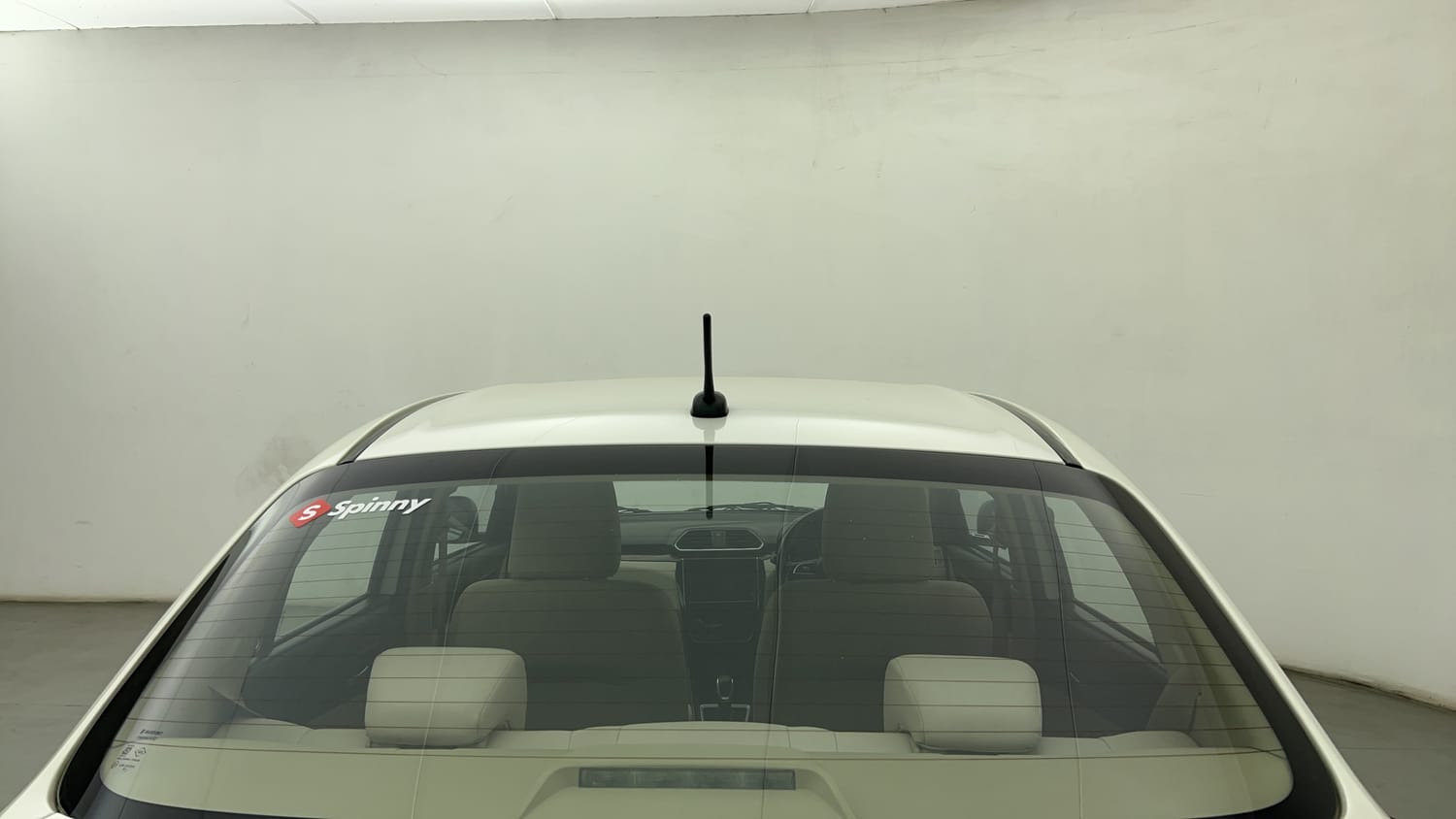 Used 2019 Maruti Suzuki Dzire ZXi Plus AMT Petrol Automatic exterior BACK WINDSHIELD VIEW