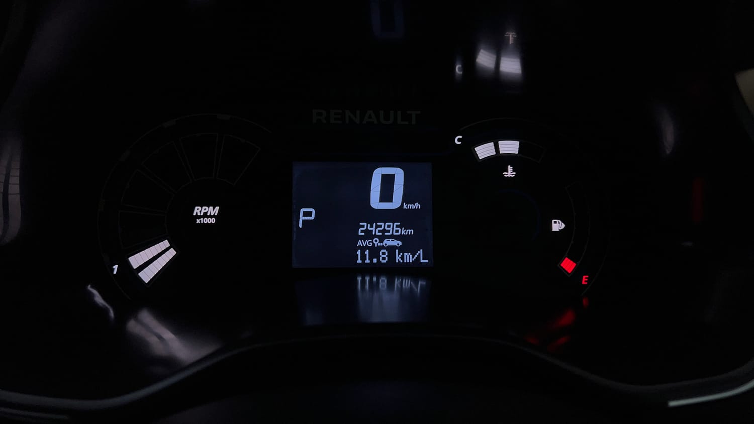 Used 2022 Renault Kiger RXT (O) Turbo CVT Dual Tone Petrol Automatic interior CLUSTERMETER VIEW