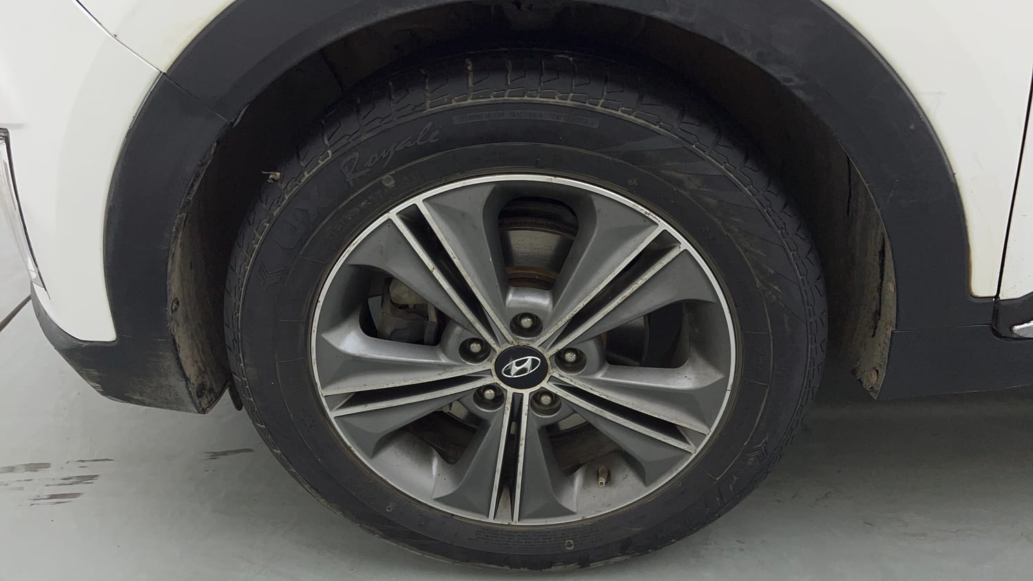 Used 2017 Hyundai Creta 1.6 SX Plus AT Petrol Petrol Automatic tyres LEFT FRONT TYRE RIM VIEW