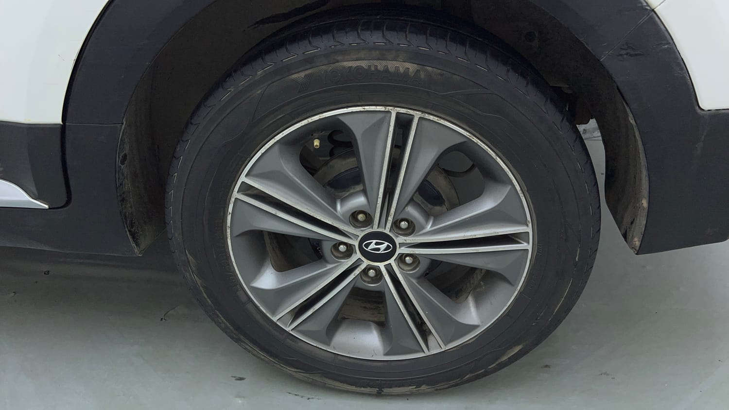 Used 2017 Hyundai Creta 1.6 SX Plus AT Petrol Petrol Automatic tyres LEFT REAR TYRE RIM VIEW