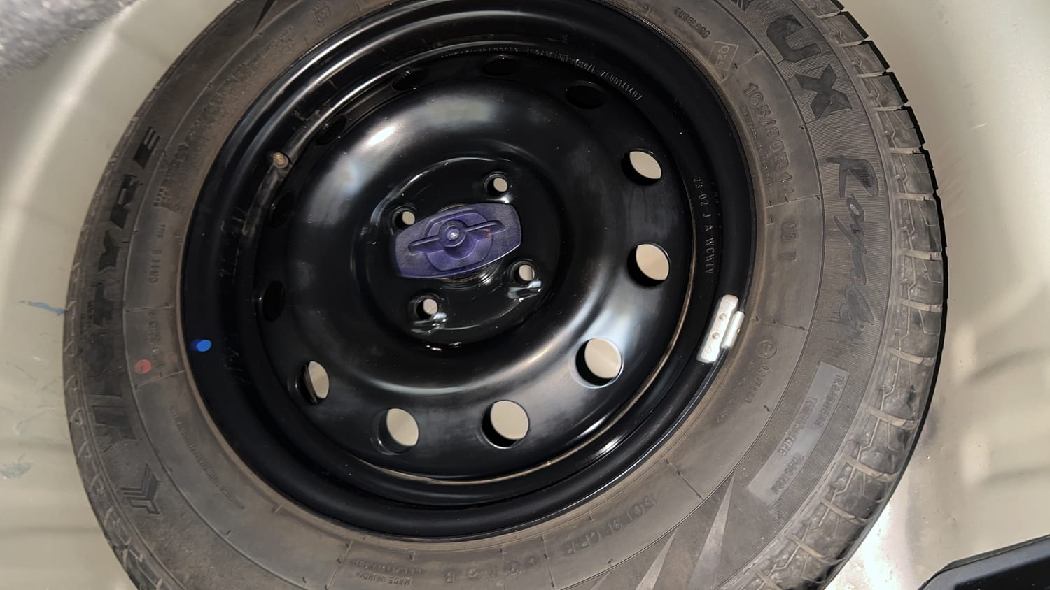 Used 2023 Maruti Suzuki Swift VXi Petrol Manual tyres SPARE TYRE VIEW