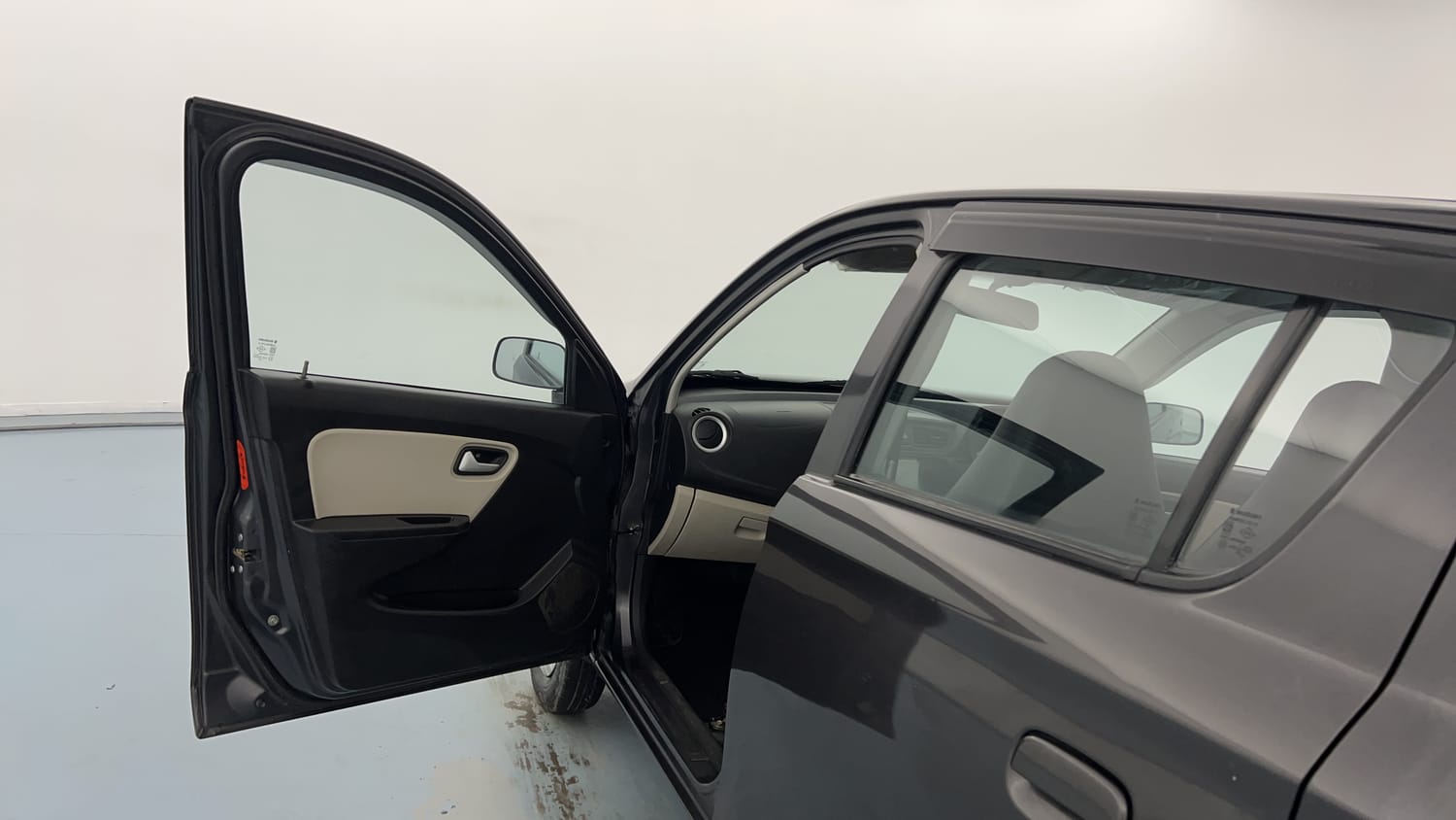 Used 2022 Maruti Suzuki Alto 800 LXi (O) Petrol Manual interior LEFT FRONT DOOR OPEN VIEW
