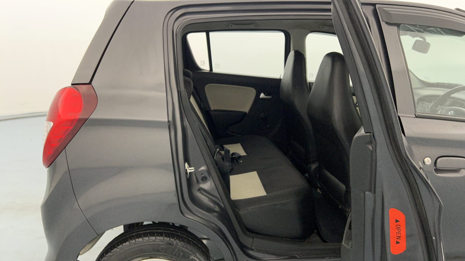 Used 2022 Maruti Suzuki Alto 800 LXi (O) Petrol Manual interior RIGHT SIDE REAR DOOR CABIN VIEW