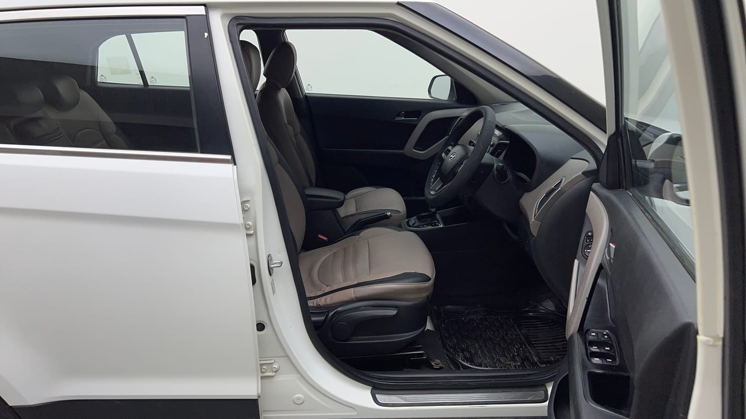 Used 2017 Hyundai Creta 1.6 SX Plus AT Petrol Petrol Automatic interior RIGHT SIDE FRONT DOOR CABIN VIEW