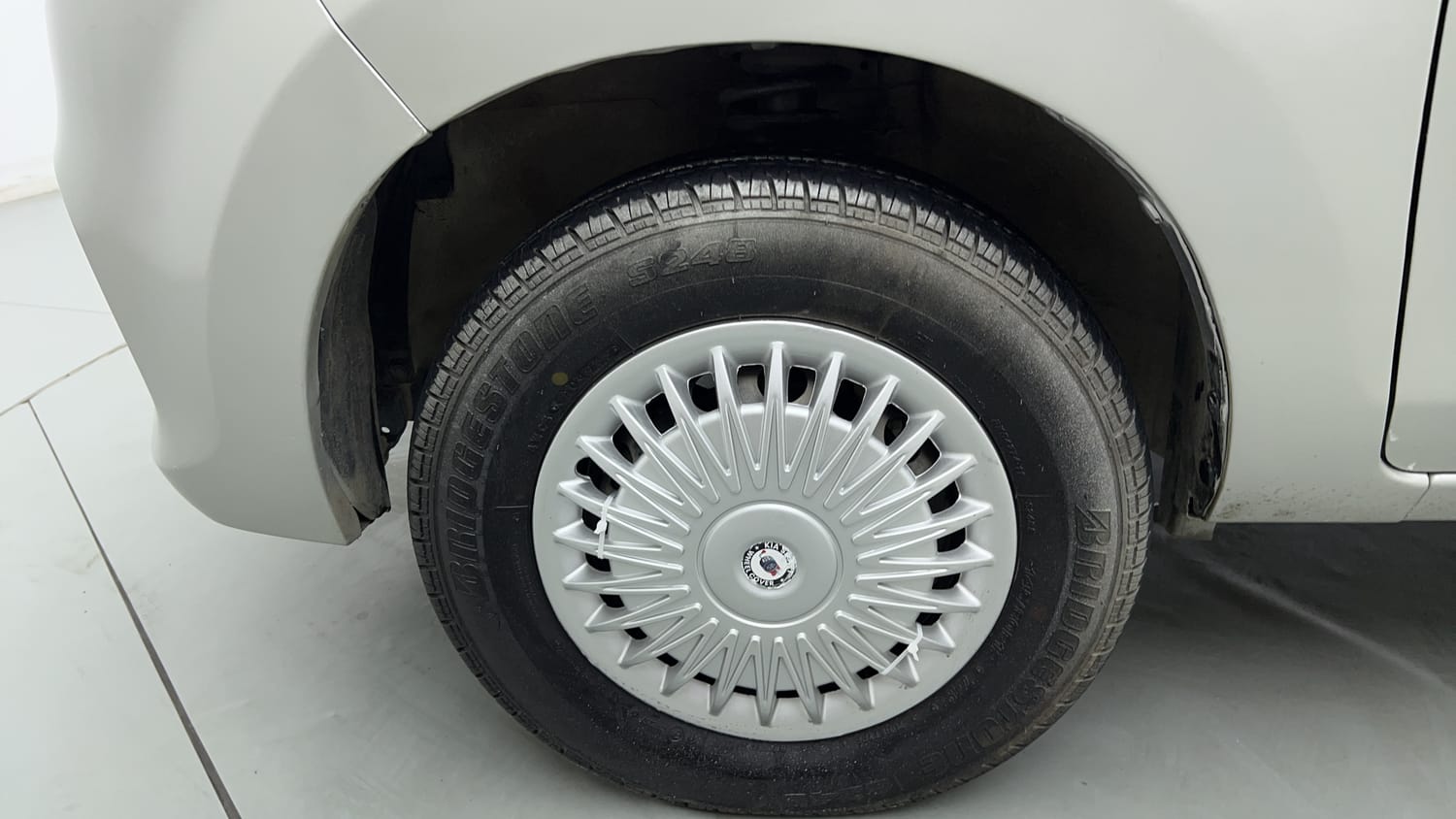 Used 2019 Maruti Suzuki Alto 800 LXi Petrol Manual tyres LEFT FRONT TYRE RIM VIEW