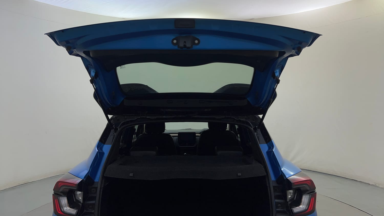 Used 2022 Renault Kiger RXT (O) Turbo CVT Dual Tone Petrol Automatic interior DICKY DOOR OPEN VIEW