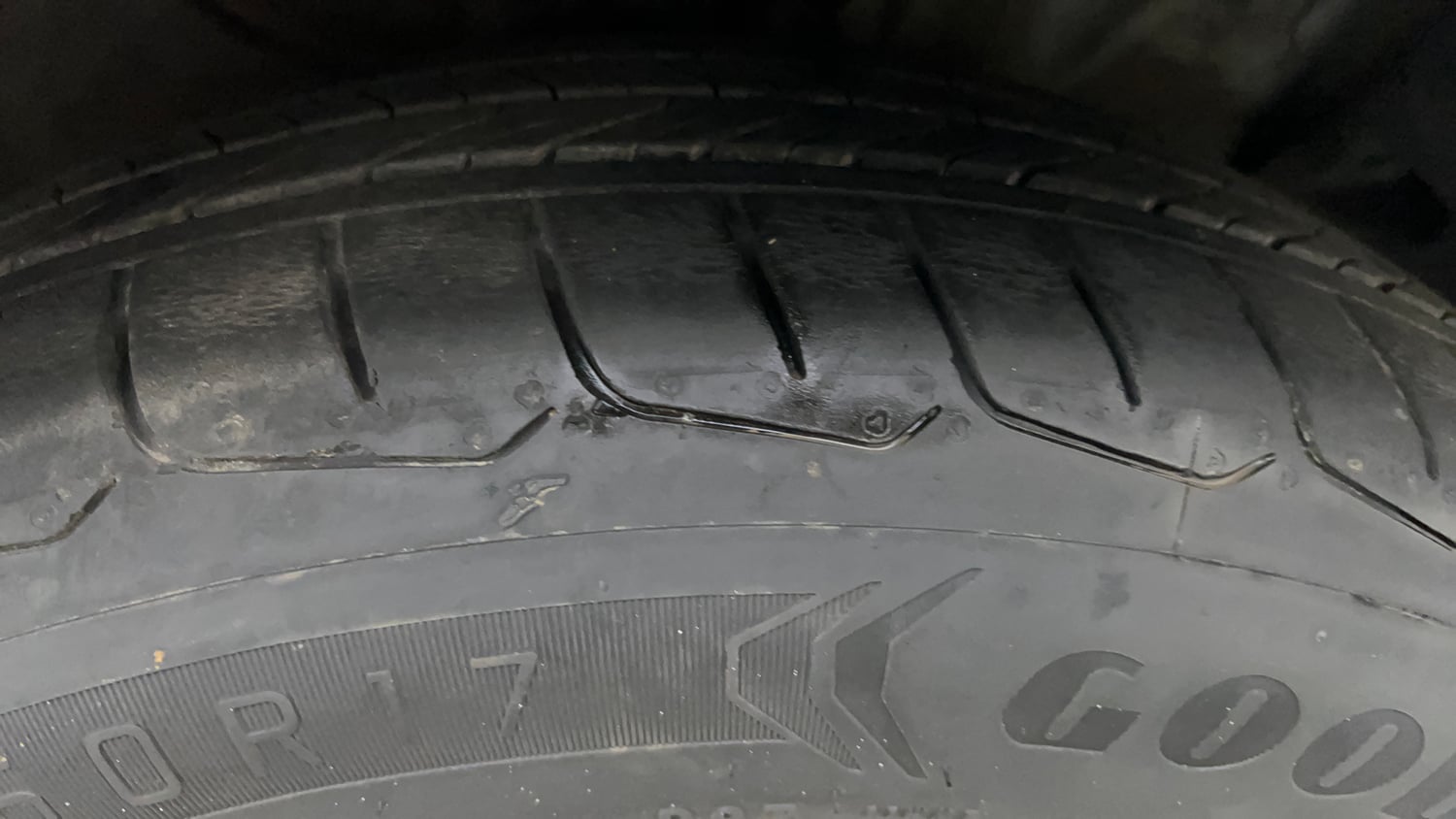 Used 2019 Hyundai Creta SX 1.6 AT CRDi Diesel Automatic tyres RIGHT FRONT TYRE TREAD VIEW
