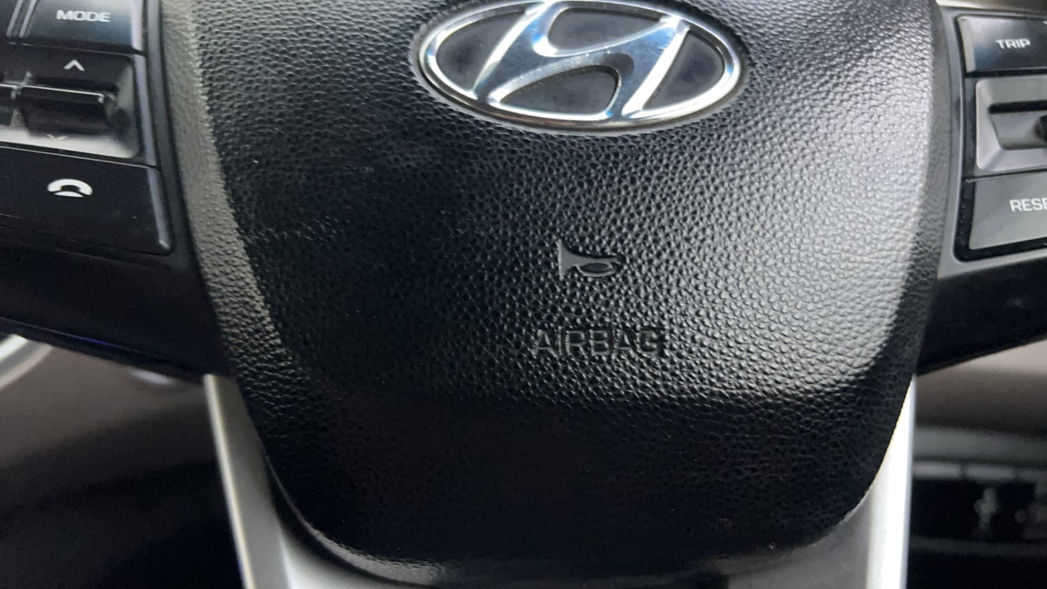 Used 2019 Hyundai Creta SX 1.6 AT CRDi Diesel Automatic top_features Airbags