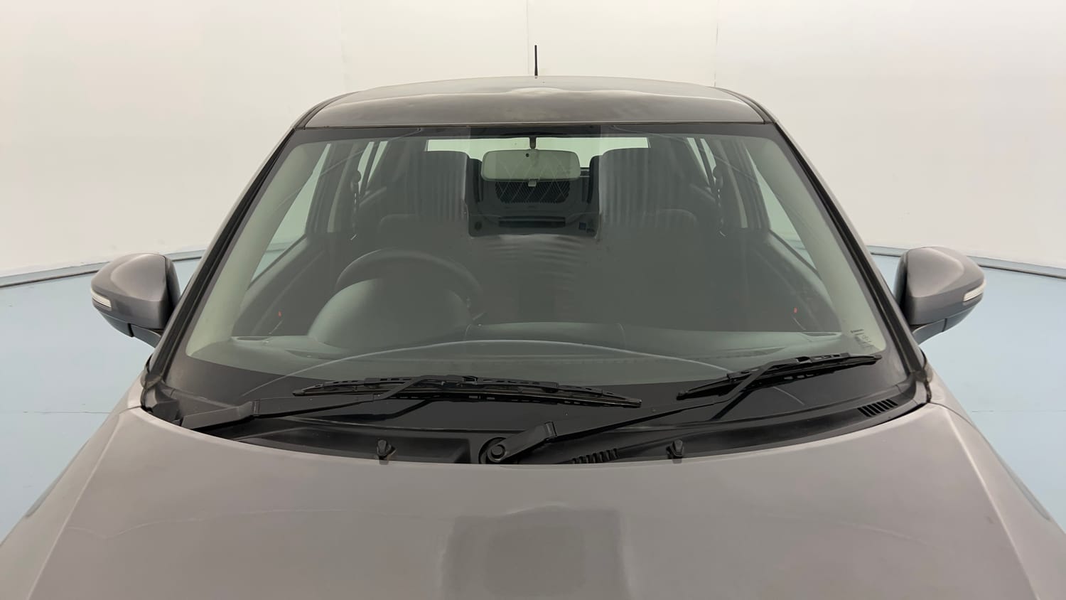 Used 2015 Maruti Suzuki Swift VXi Petrol Manual exterior FRONT WINDSHIELD VIEW