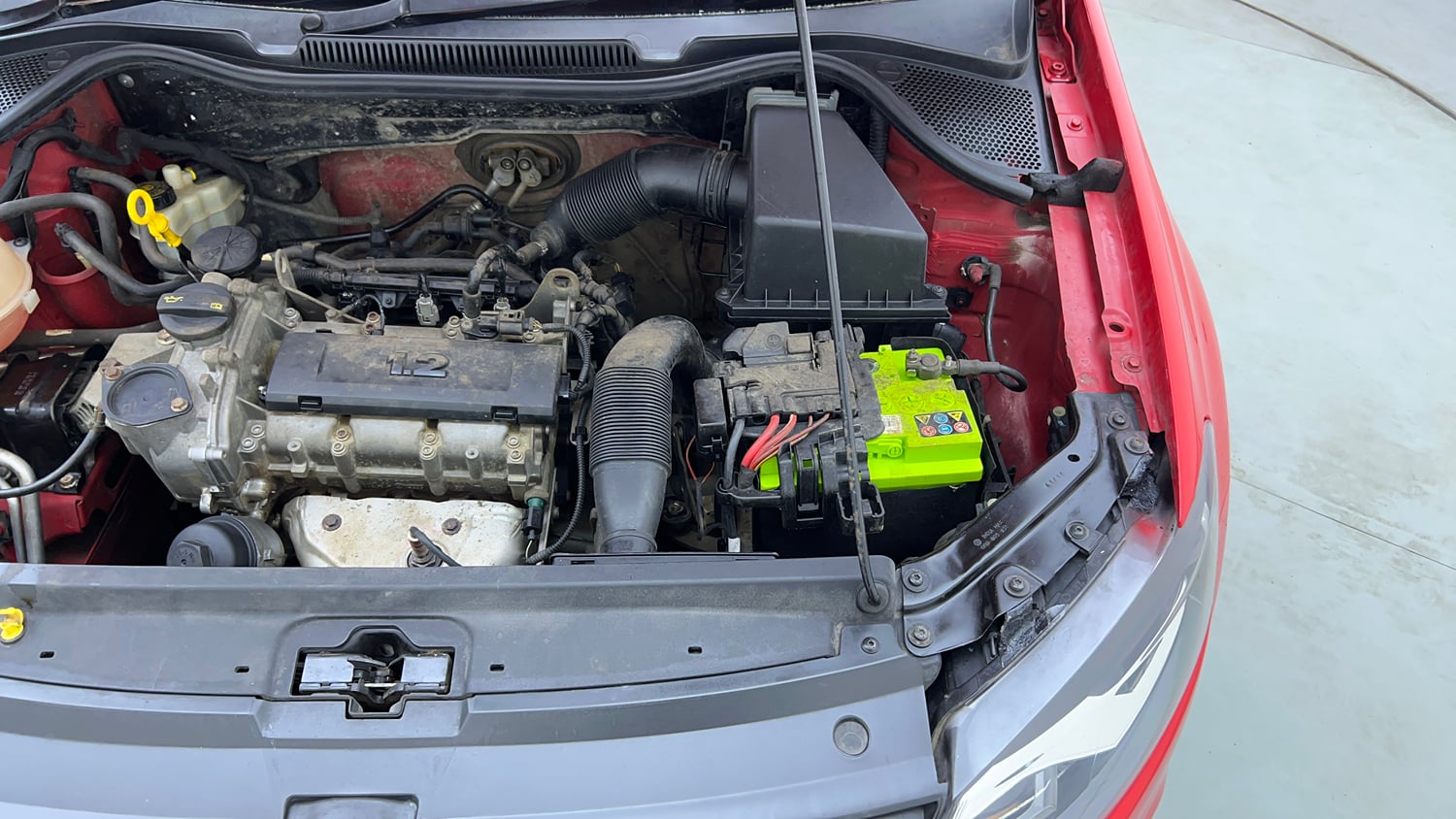 Used 2016 Volkswagen Polo Highline1.2L (P) Petrol Manual engine ENGINE LEFT SIDE VIEW