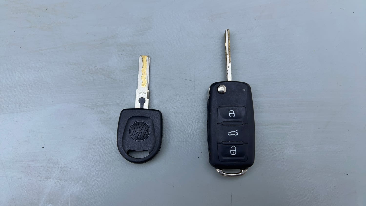 Used 2016 Volkswagen Polo Highline1.2L (P) Petrol Manual extra CAR KEY VIEW