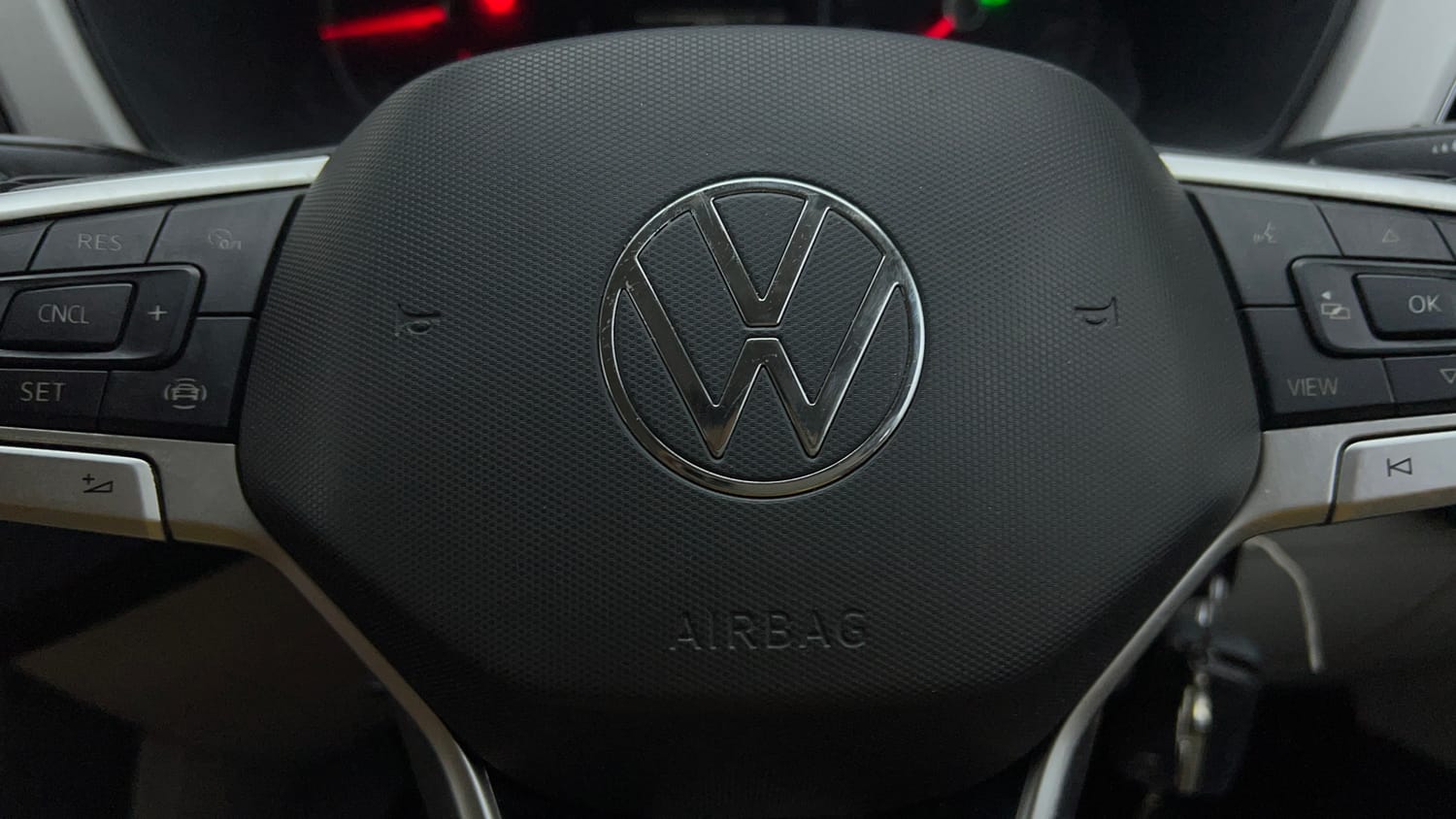 2021 Volkswagen Taigun Highline 1.0 TSI AT-42
