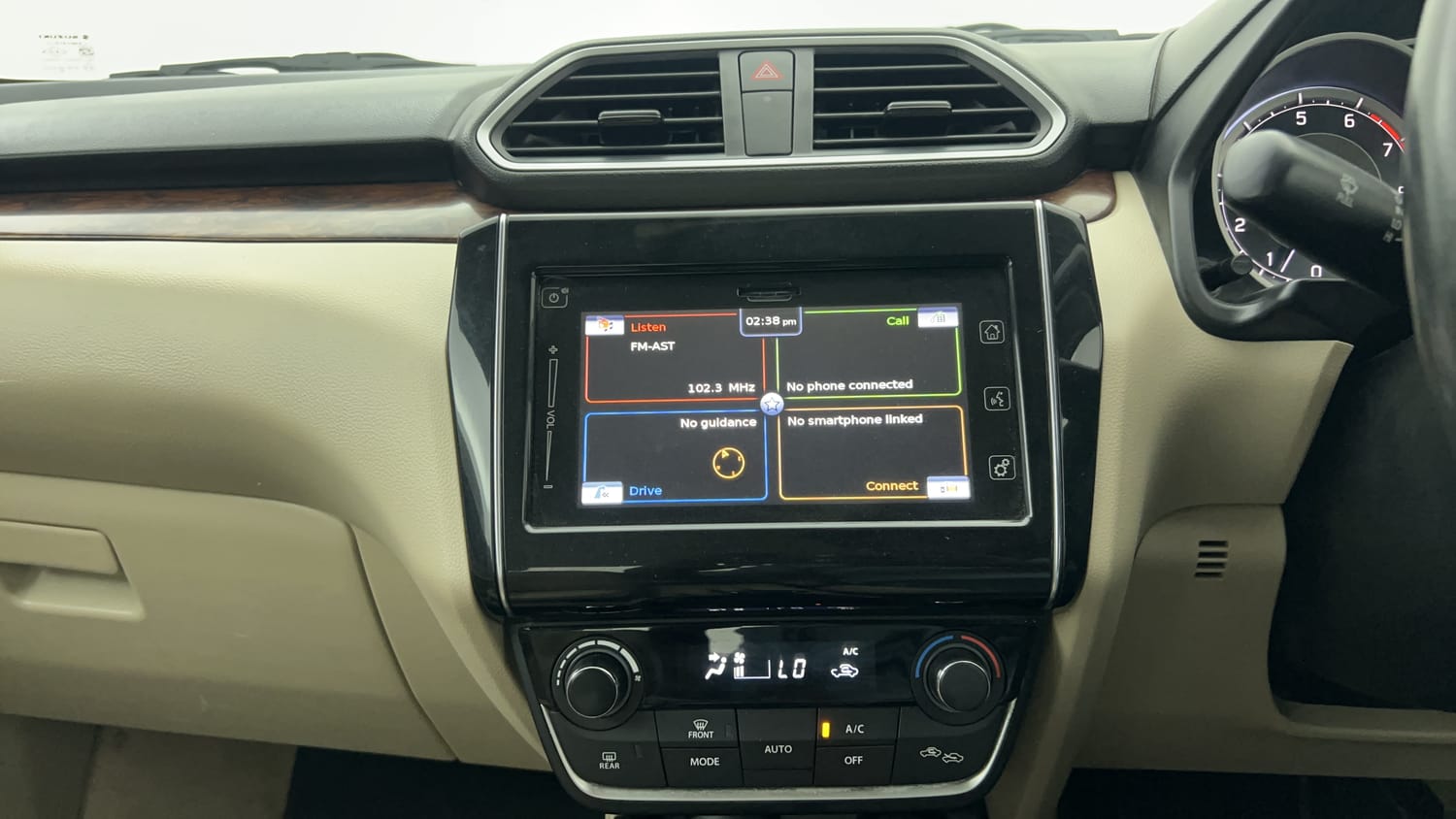 Used 2019 Maruti Suzuki Dzire ZXi Plus AMT Petrol Automatic interior MUSIC SYSTEM & AC CONTROL VIEW