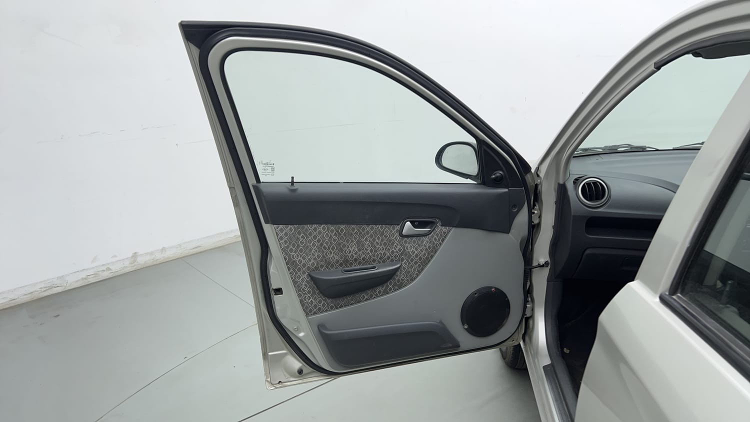 Used 2019 Maruti Suzuki Alto 800 LXi Petrol Manual interior LEFT FRONT DOOR OPEN VIEW