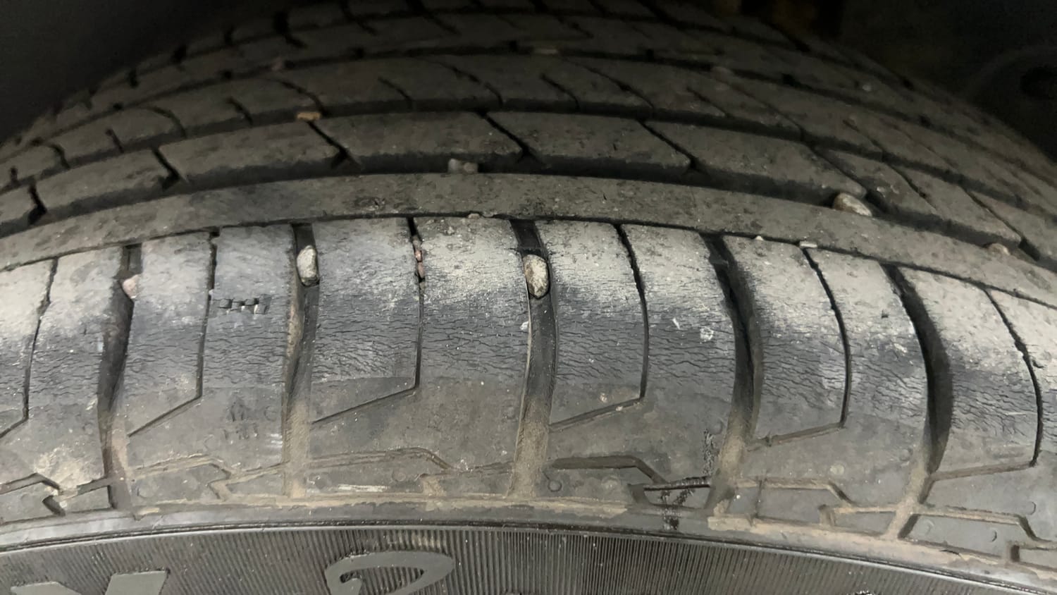Used 2025 Hyundai Creta 1.5 MPi Petrol IVT SX(O) Knight Edition Petrol Automatic tyres LEFT REAR TYRE TREAD VIEW