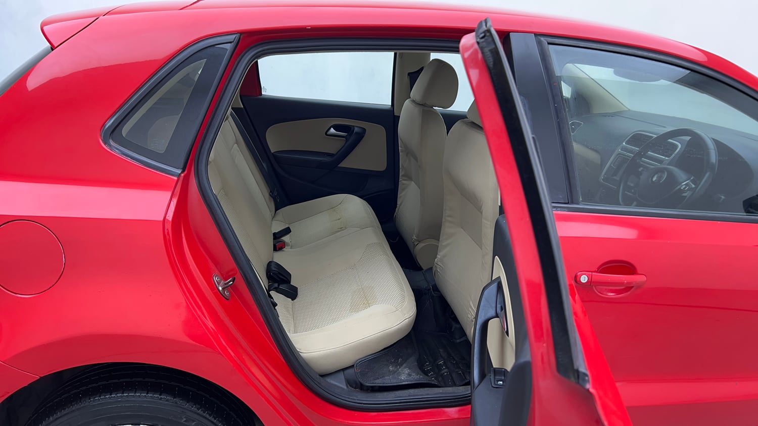 Used 2016 Volkswagen Polo Highline1.2L (P) Petrol Manual interior RIGHT SIDE REAR DOOR CABIN VIEW