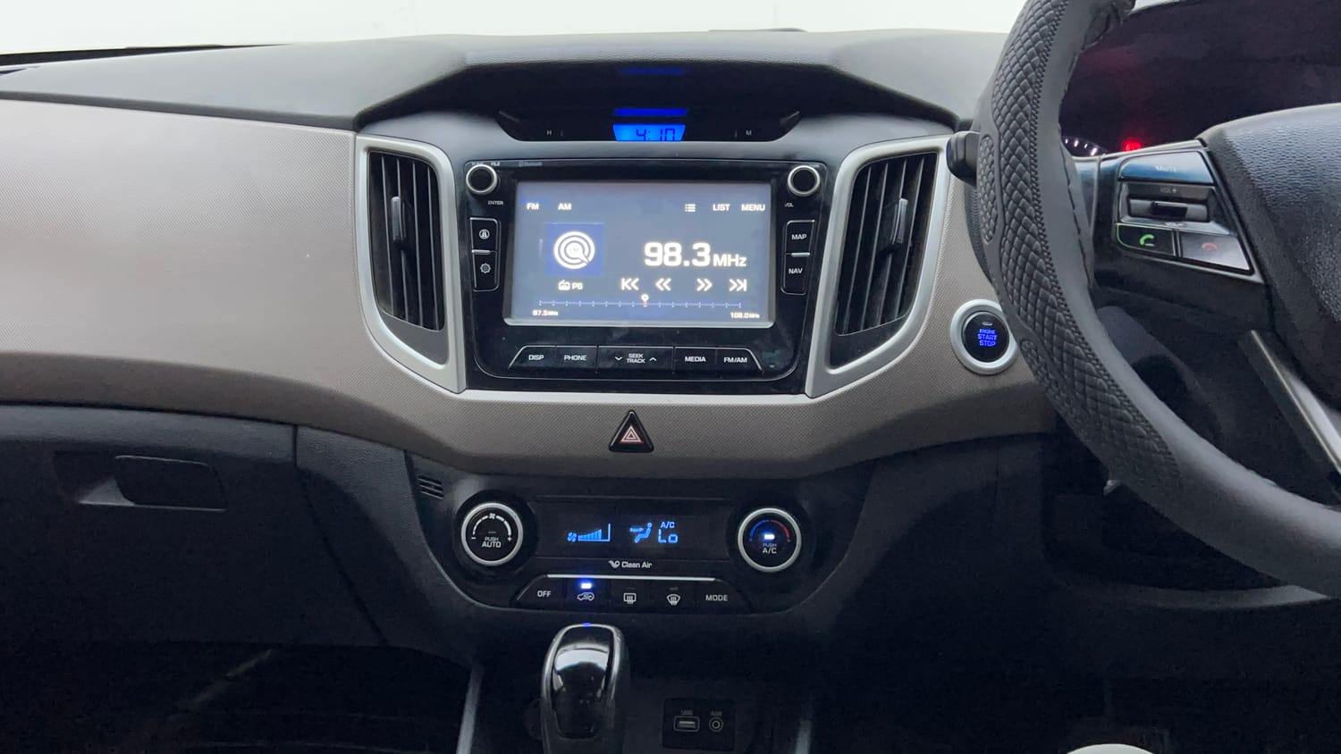 Used 2017 Hyundai Creta 1.6 SX Plus AT Petrol Petrol Automatic interior MUSIC SYSTEM & AC CONTROL VIEW