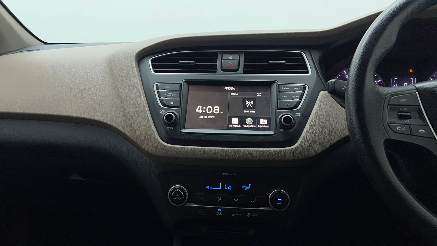 Used 2019 Hyundai Elite i20 Asta 1.2 Petrol Manual interior MUSIC SYSTEM & AC CONTROL VIEW