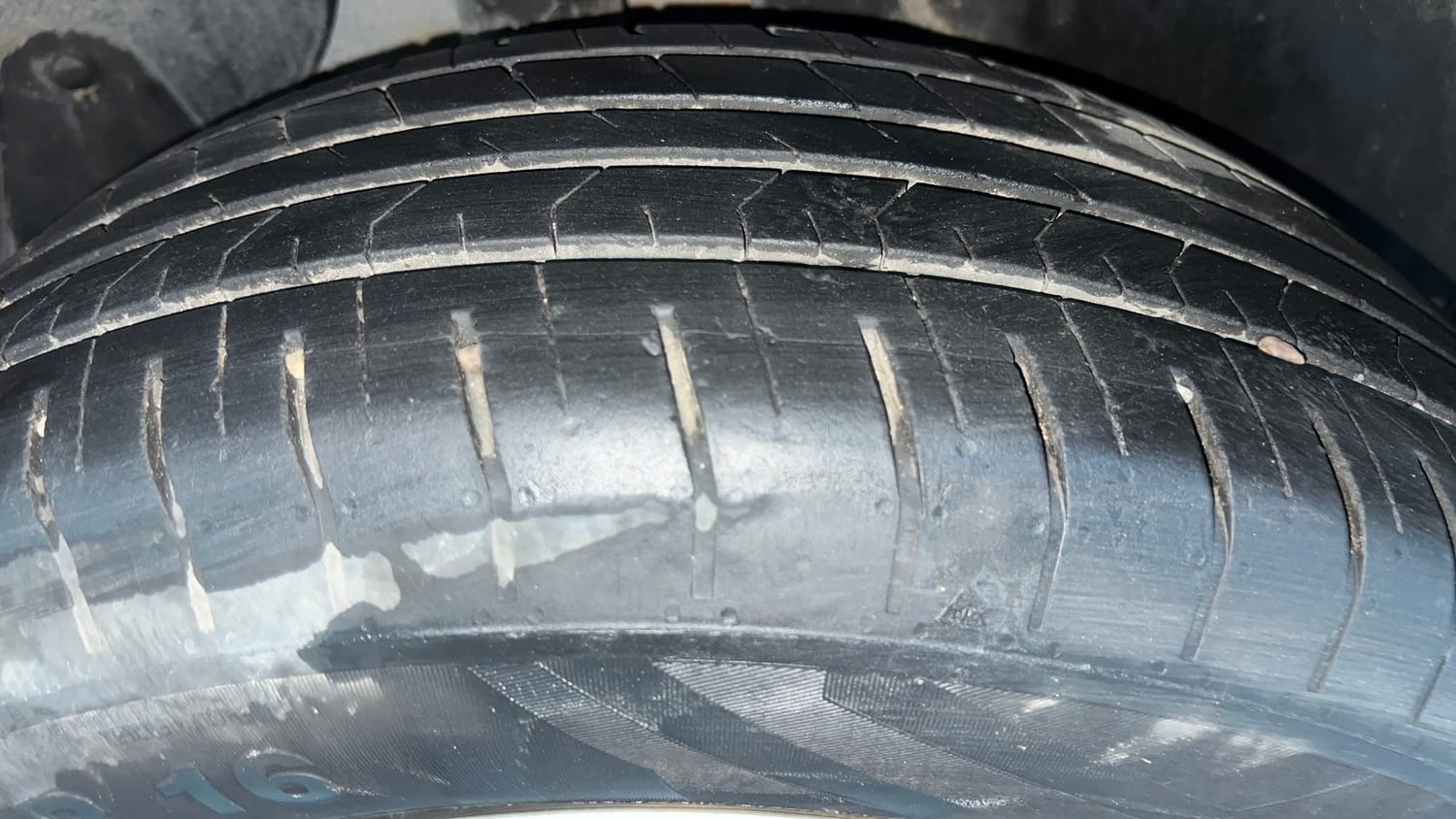 Used 2024 Hyundai Creta 1.5 MPi Petrol MT E Petrol Manual tyres RIGHT REAR TYRE TREAD VIEW