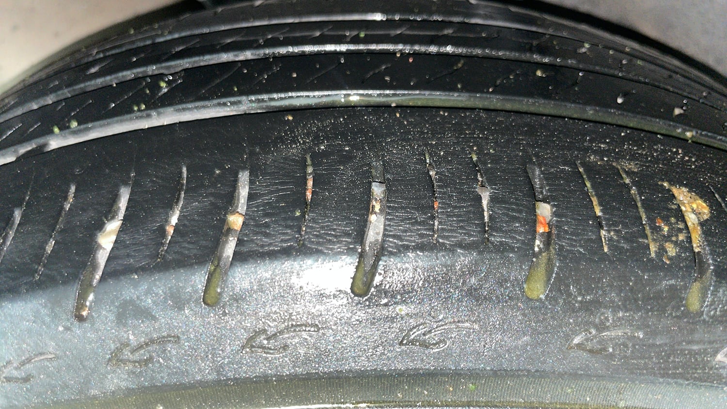 Used 2023 Honda City V Petrol MT Petrol Manual tyres RIGHT REAR TYRE TREAD VIEW